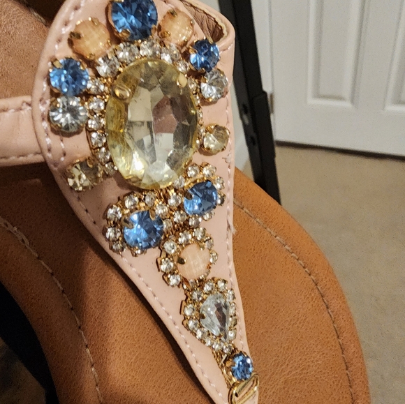 Sandals - Picture 5 of 5